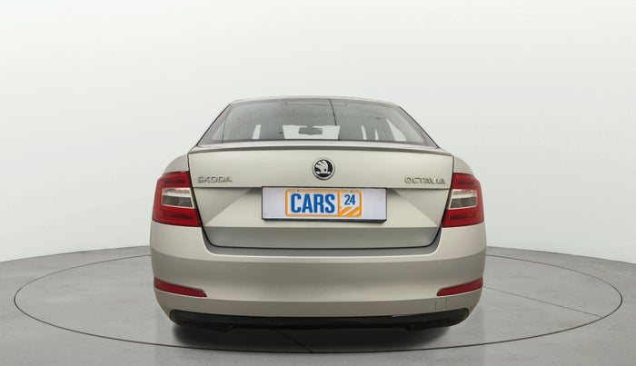 2015 Skoda Octavia ELEGANCE 1.8 TSI AT, Petrol, Automatic, 67,632 km, Back/Rear