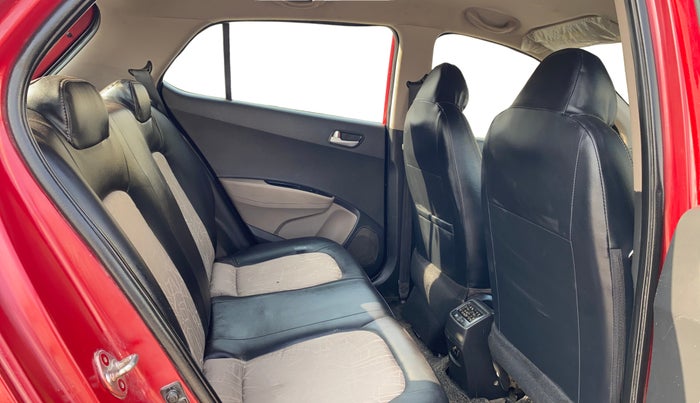 2017 Hyundai Grand i10 SPORTZ 1.1 CRDI, Diesel, Manual, 69,922 km, Right Side Rear Door Cabin