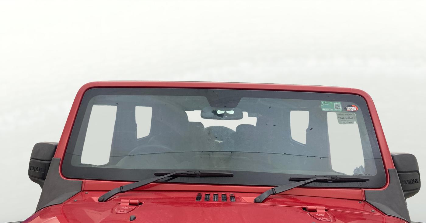 2022 Mahindra Thar LX HARD TOP 4WD MT, Diesel, Manual, 49,589 km, Front Windshield
