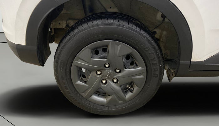 2023 Hyundai VENUE SX 1.2 PETROL, Petrol, Manual, 15,640 km, Right Rear Wheel