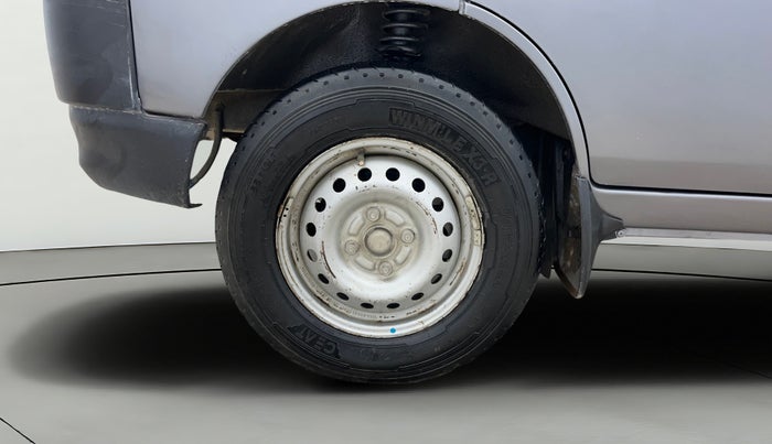 2023 Maruti Eeco 7 STR STD 1.2, CNG, Manual, 1,25,302 km, Left Front Wheel