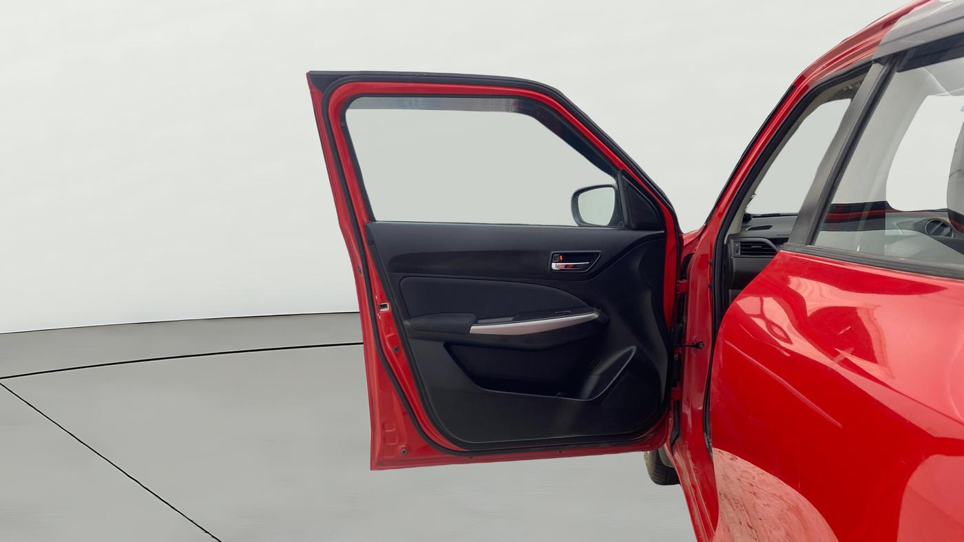 2023 Maruti Swift ZXI CNG, CNG, Manual, 28,512 km, LHS Front Door
