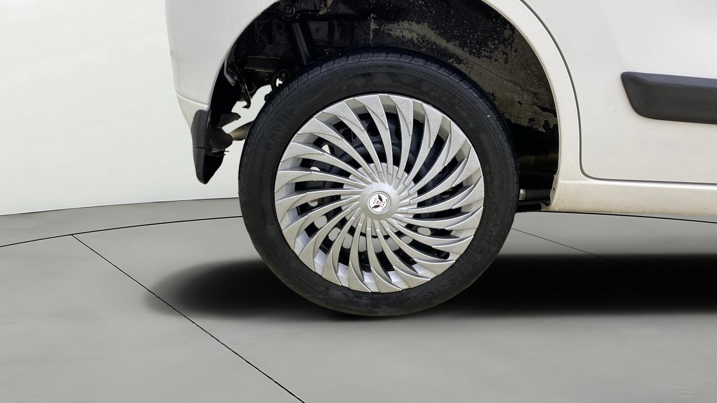 2017 Maruti Wagon R 1.0 VXI, Petrol, Manual, 43,476 km, Right Rear Wheel