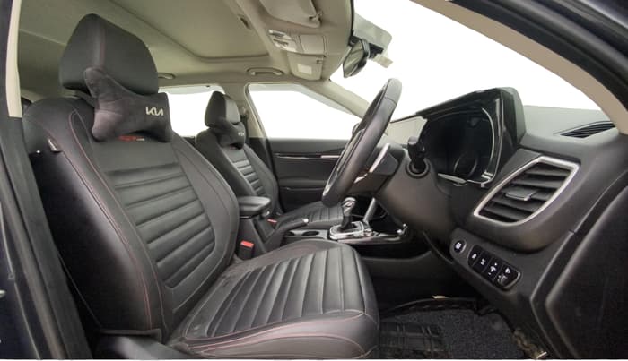 2022 KIA SELTOS GTX PLUS DCT 1.4 PETROL, Petrol, Automatic, 49,898 km, Right Side Front Door Cabin