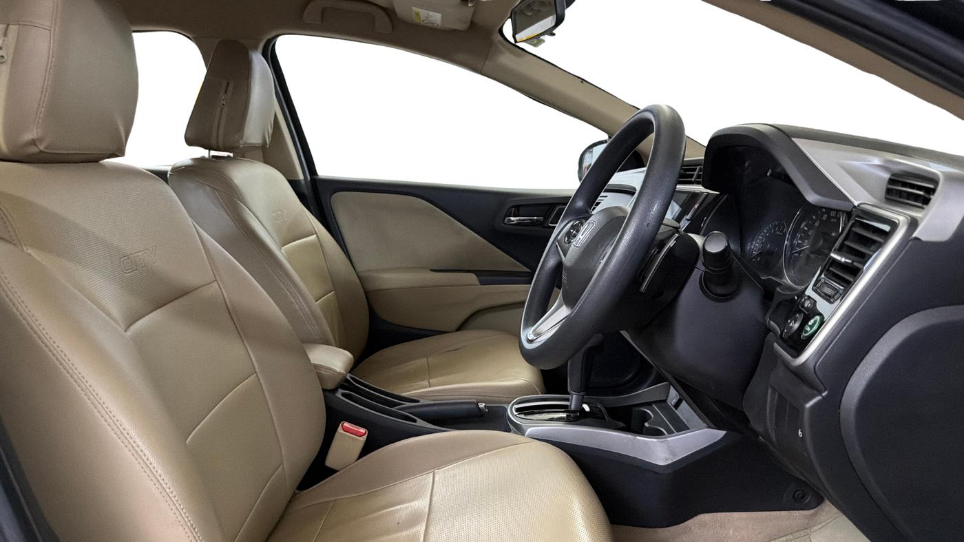 2019 Honda City 1.5L I-VTE V CVT, Petrol, Automatic, 48,605 km, Right Side Front Door Cabin