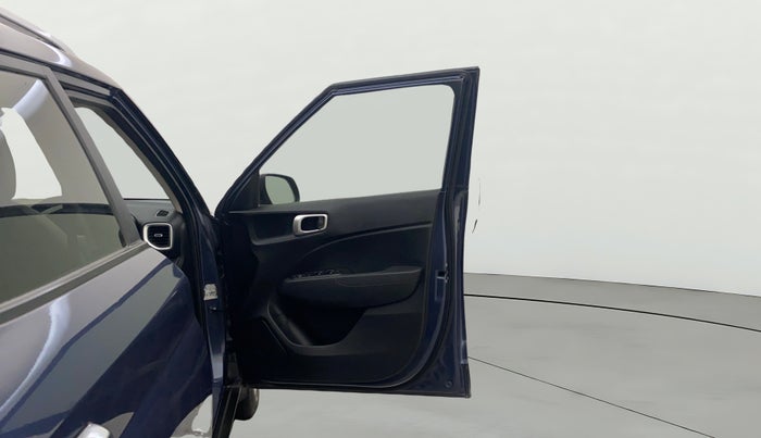 2021 Hyundai VENUE S+ 1.2, Petrol, Manual, 41,476 km, RHS Front Door