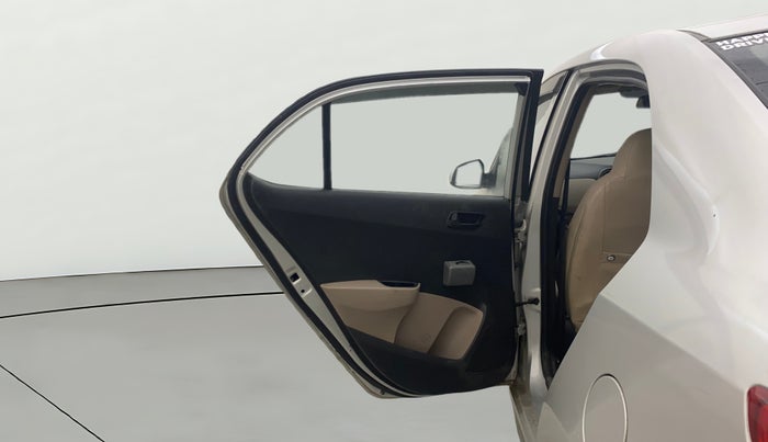 2018 Hyundai Xcent E, CNG, Manual, 54,997 km, LHS Rear Door