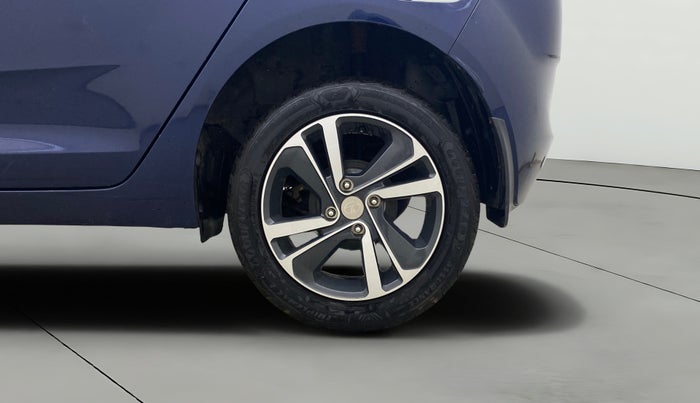 2024 Tata ALTROZ XZ PETROL, Petrol, Manual, 11,792 km, Left Rear Wheel