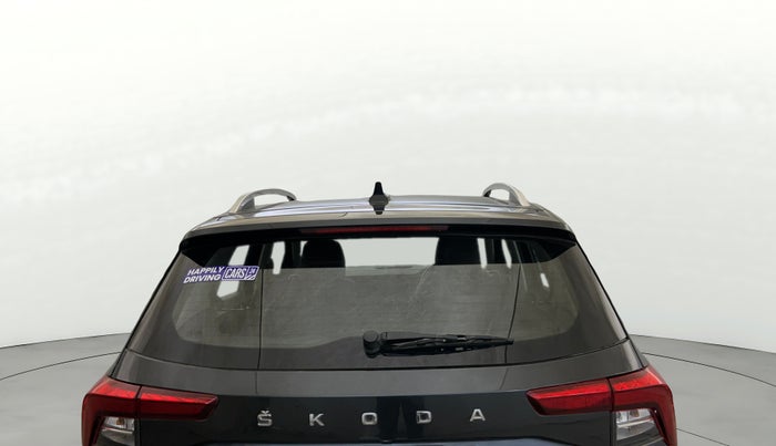 2021 Skoda KUSHAQ STYLE 1.5L TSI MT, Petrol, Manual, 1,06,096 km, Rear Windshield