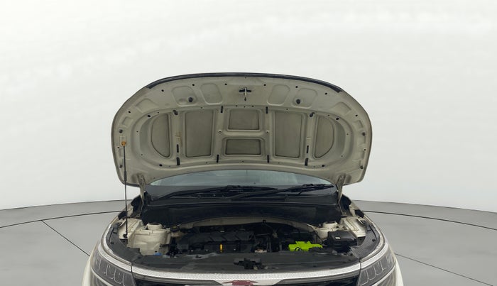 2020 KIA SELTOS HTX 1.5 PETROL, Petrol, Manual, 1,03,939 km, Open Bonet