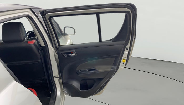 2015 Maruti Swift ZDI, Diesel, Manual, 31,878 km, RHS Rear Door