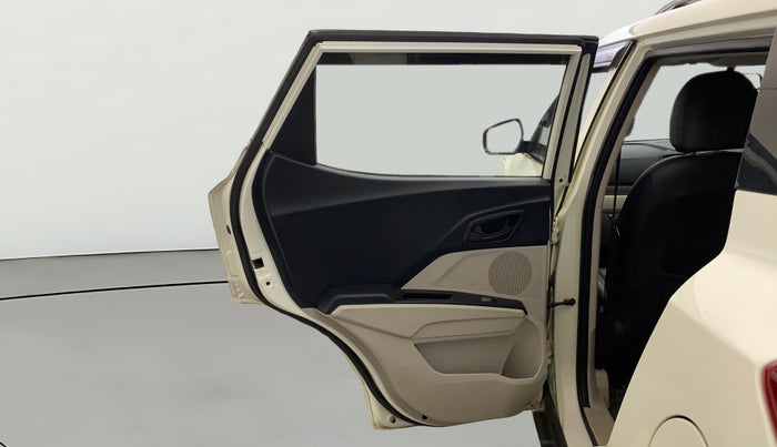 2020 Mahindra XUV300 W4 1.2 PETROL, Petrol, Manual, 61,281 km, LHS Rear Door