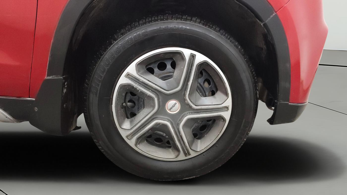 2018 Maruti Vitara Brezza VDI AMT, Diesel, Automatic, 98,784 km, Right Front Wheel