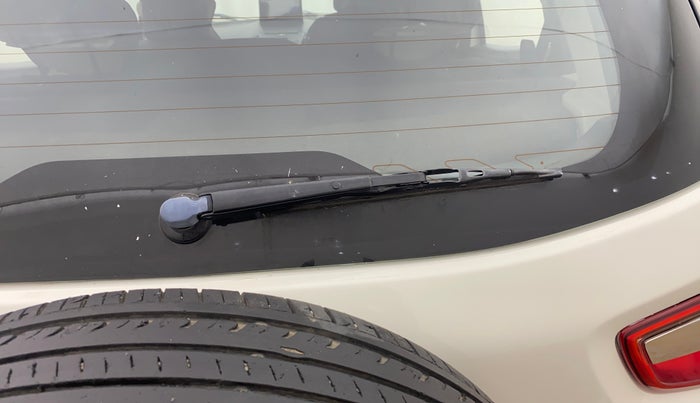 2017 Ford Ecosport TREND+ 1.0L ECOBOOST, Petrol, Manual, 1,05,061 km, Rear Wiper