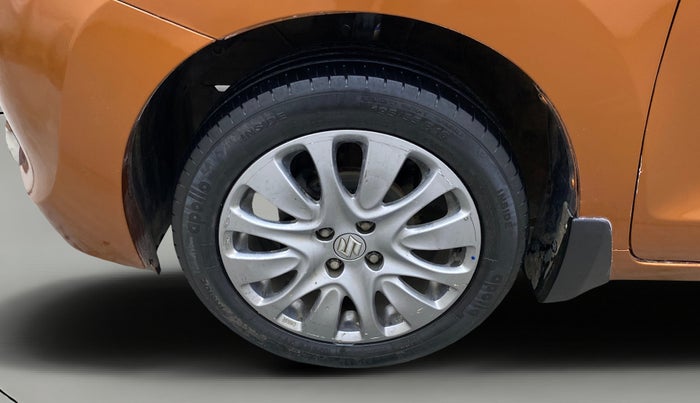 2017 Maruti Baleno ZETA PETROL 1.2, Petrol, Manual, 80,395 km, Left Front Wheel