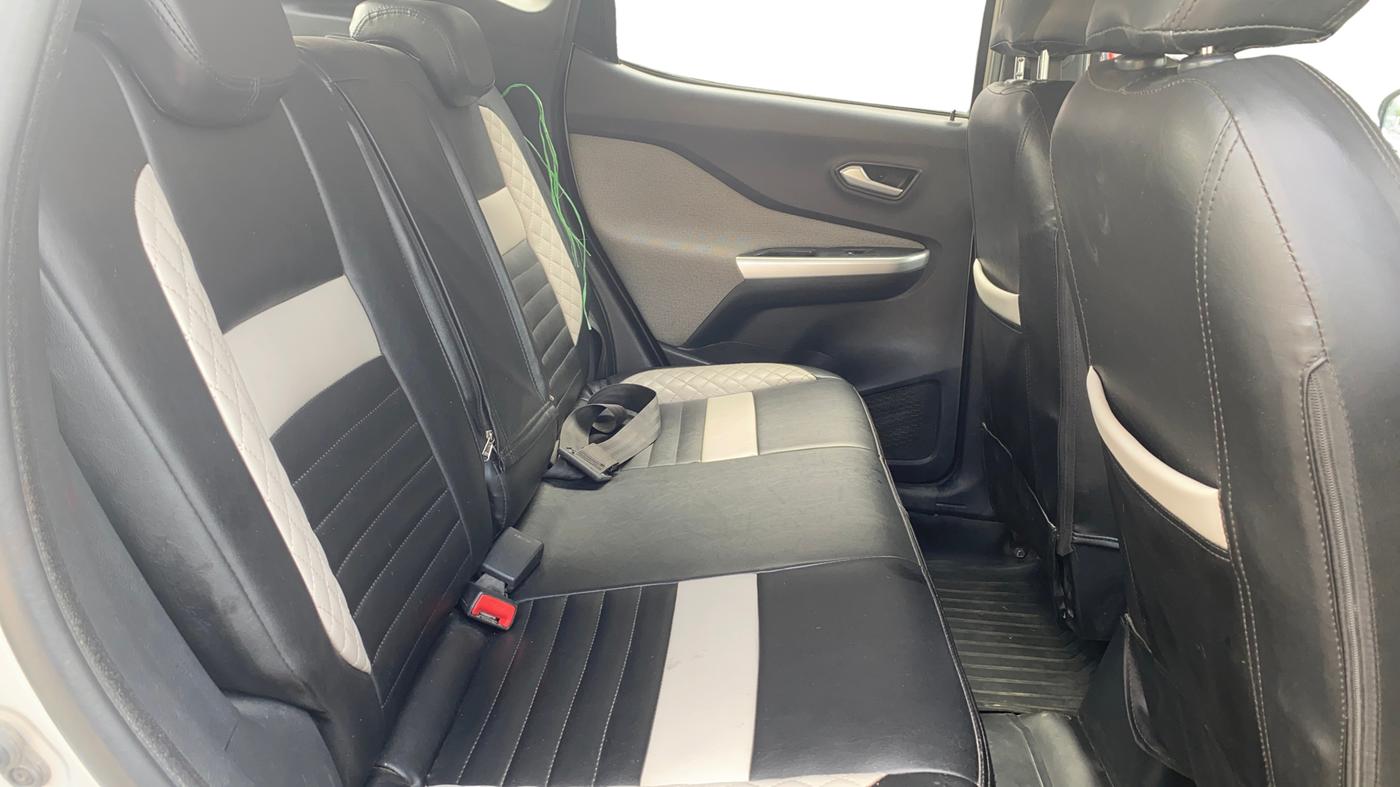 2021 Nissan MAGNITE XV TURBO, Petrol, Manual, 66,638 km, Right Side Rear Door Cabin
