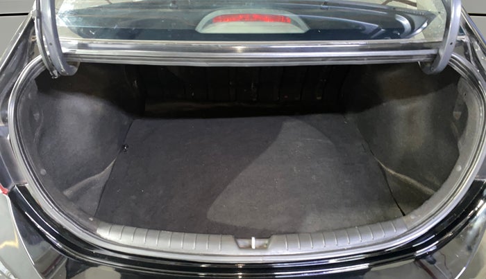 2018 Hyundai Verna 1.6 VTVT SX O, Petrol, Manual, 29,011 km, Boot Open Zoomed View