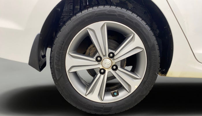 2019 Hyundai Verna 1.6 VTVT SX, Petrol, Manual, 1,12,885 km, Right Rear Wheel
