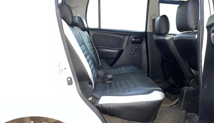 2014 Maruti Wagon R Stingray LXI, Petrol, Manual, 64,078 km, Right Side Rear Door Cabin