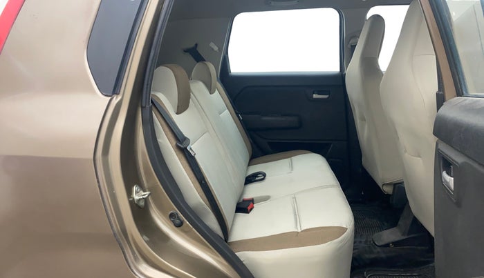 2021 Maruti New Wagon-R VXI 1.0, Petrol, Manual, 46,758 km, Right Side Rear Door Cabin