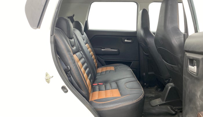 2022 Maruti New Wagon-R VXI 1.0 AMT, Petrol, Automatic, 35,805 km, Right Side Rear Door Cabin