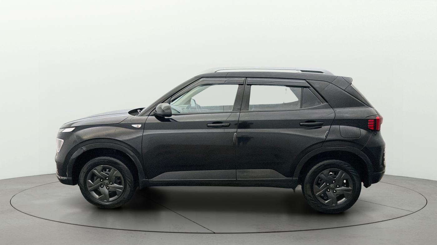2024 Hyundai VENUE S 1.2, Petrol, Manual, 73,858 km, Left Side