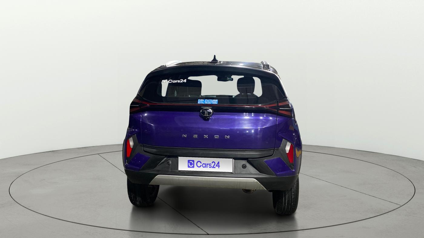 2024 Tata NEXON FEARLESS PURPLE + SUNROOF DCA DUAL TONE 1.2 PETROL, Petrol, Automatic, 14,133 km, Back/Rear