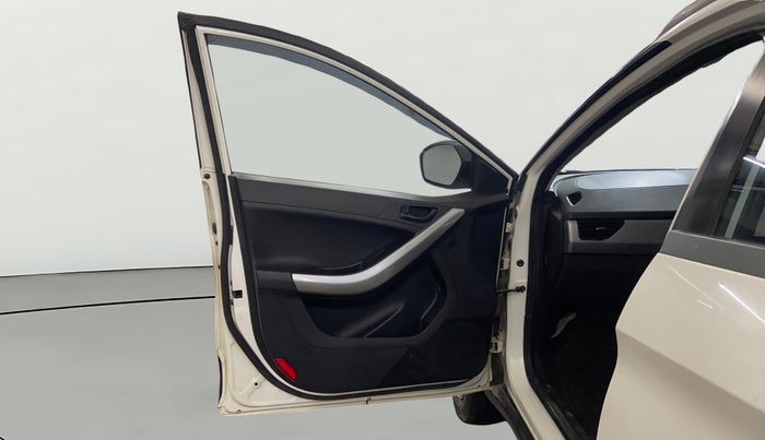 2022 Tata NEXON XM SUNROOF PETROL, Petrol, Manual, 73,700 km, LHS Front Door