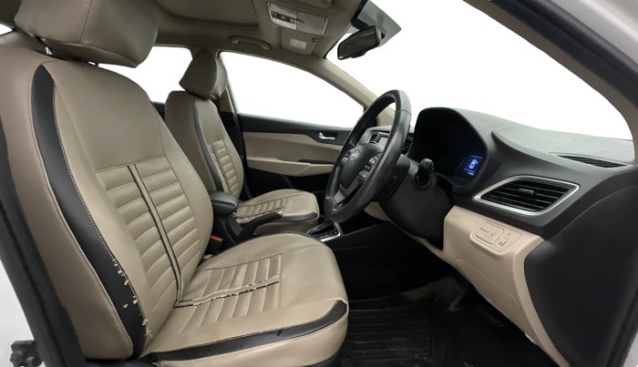 2019 Hyundai Verna 1.6 VTVT SX + AT, Petrol, Automatic, 81,131 km, Right Side Front Door Cabin