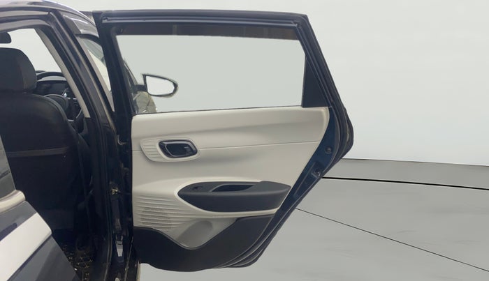 2023 Hyundai NEW I20 SPORTZ 1.2 MT, Petrol, Manual, 24,464 km, RHS Rear Door