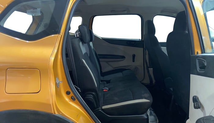 2020 Renault TRIBER RXL MT, Petrol, Manual, 87,663 km, Right Side Rear Door Cabin