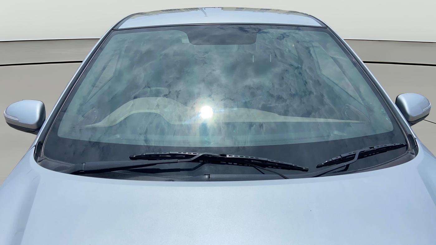 2019 Hyundai Elite i20 SPORTZ PLUS 1.2, Petrol, Manual, 35,759 km, Front Windshield