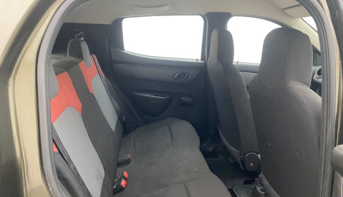 2017 Renault Kwid RXT 1.0 AMT, Petrol, Automatic, 78,108 km, Right Side Rear Door Cabin