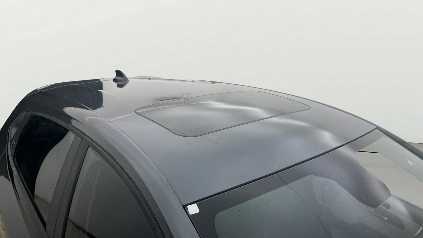 2023 Tata ALTROZ XZA + SUNROOF, Petrol, Automatic, 32,423 km, Roof