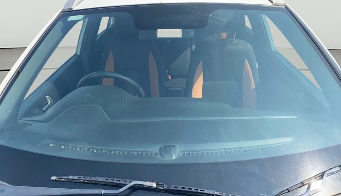 2016 Hyundai i20 Active 1.2 SX, Petrol, Manual, 69,106 km, Front Windshield