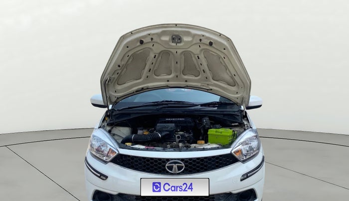 2017 Tata Tiago XT PETROL, Petrol, Manual, 27,057 km, Open Bonet