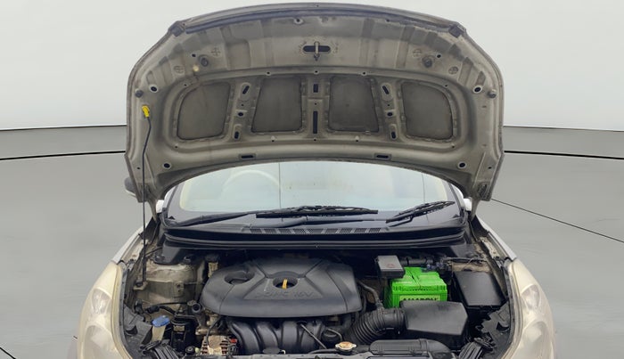2013 Hyundai New Elantra 1.8 S VTVT, Petrol, Manual, 1,17,470 km, Open Bonet