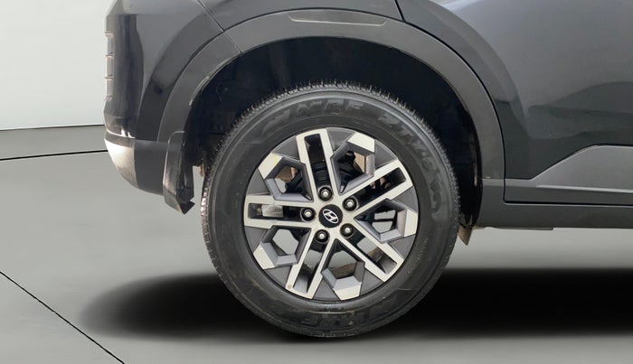 2023 Hyundai VENUE S 1.2, Petrol, Manual, 29,102 km, Right Rear Wheel