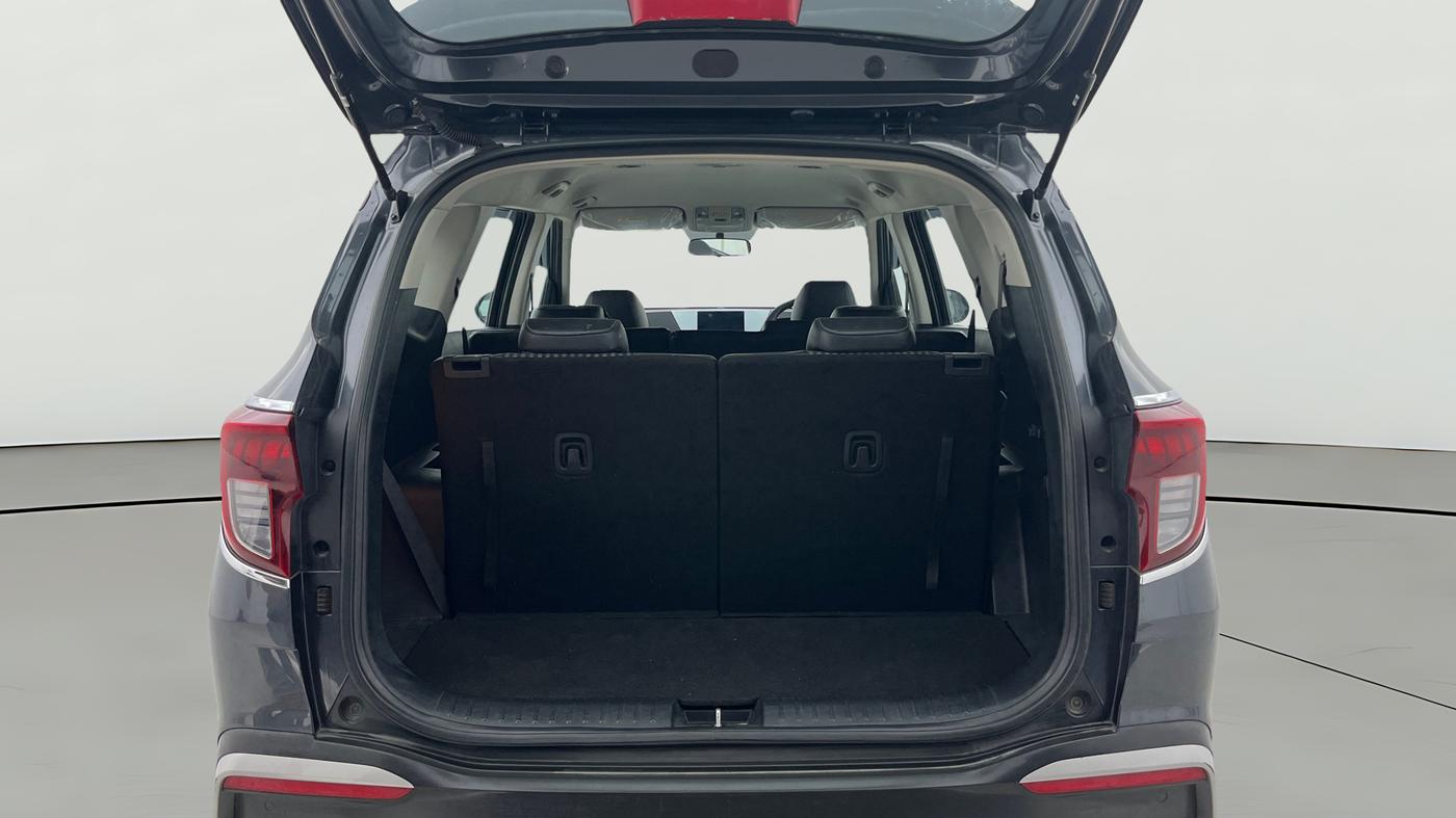2023 KIA CARENS PRESTIGE 1.5 PETROL 7 STR, Petrol, Manual, 28,072 km, Boot Open Zoomed View