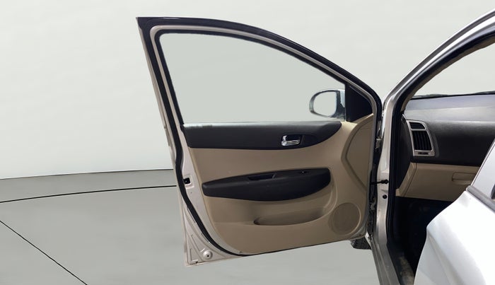 2013 Hyundai i20 SPORTZ 1.2, Petrol, Manual, 66,248 km, LHS Front Door