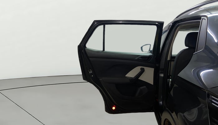 2023 Volkswagen TAIGUN COMFORTLINE 1.0 TSI MT, Petrol, Manual, 12,833 km, LHS Rear Door