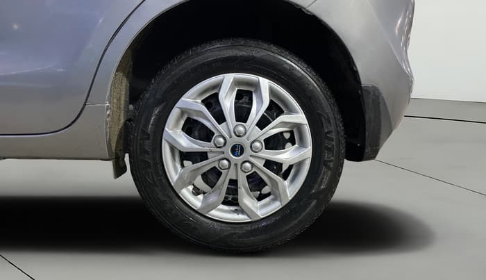 2018 Maruti Baleno DELTA PETROL 1.2, Petrol, Manual, 40,690 km, Left Rear Wheel