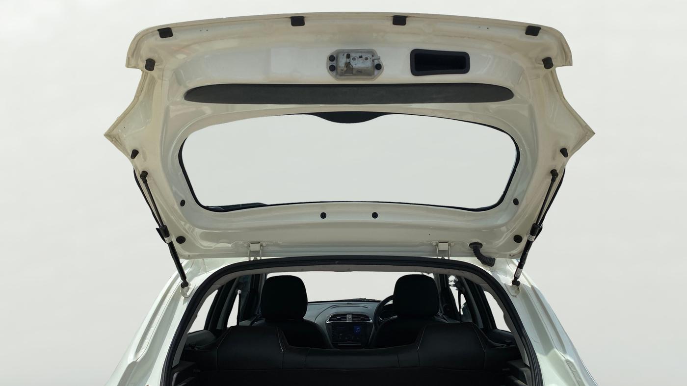 2023 Tata Tiago XT (O) PETROL, Petrol, Manual, 15,359 km, Boot Door Open