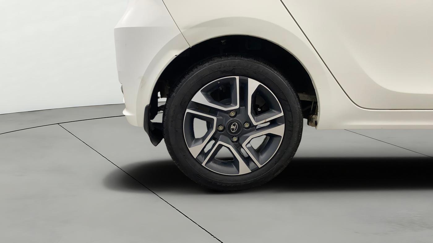 2024 Tata Tiago XZ PLUS PETROL, Petrol, Manual, 16,093 km, Right Rear Wheel