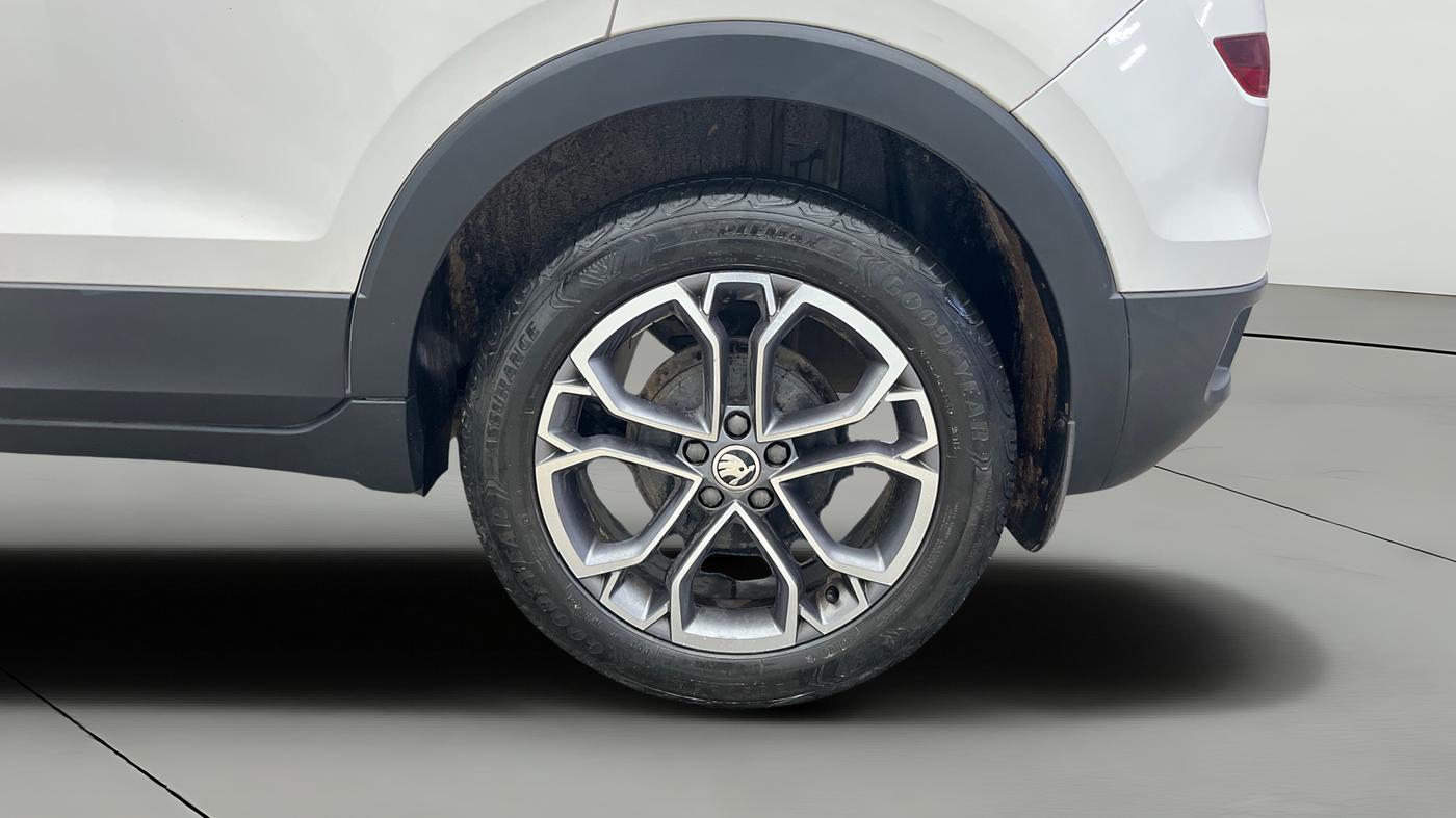 2021 Skoda KUSHAQ STYLE 1.0L TSI AT, Petrol, Automatic, 24,676 km, Left Rear Wheel
