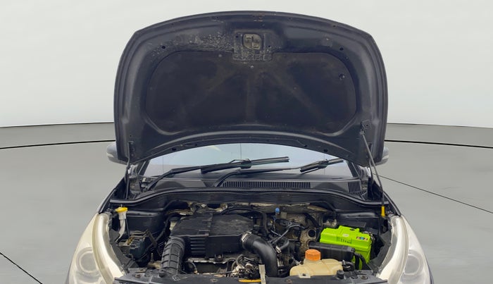 2016 Tata Zest XT PETROL, Petrol, Manual, 81,633 km, Open Bonet