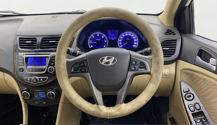 2015 Hyundai Verna FLUIDIC 1.6 CRDI S(O) 4S, Diesel, Manual, 99,607 km, Steering Wheel Close Up