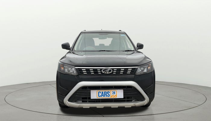 2021 Mahindra XUV300 W6 1.2 PETROL, Petrol, Manual, 1,18,148 km, Front