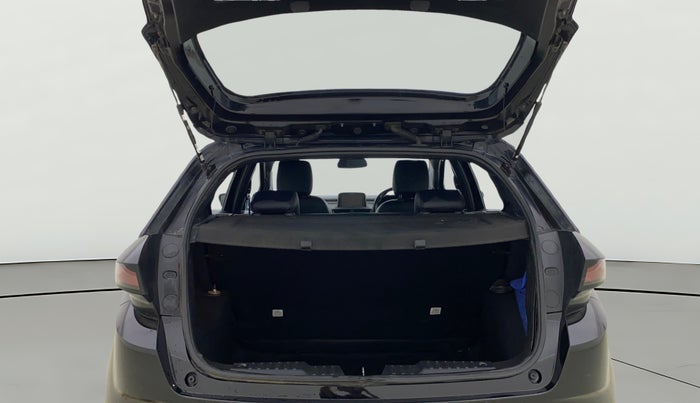 2022 Tata ALTROZ XZA PLUS DARK EDTION, Petrol, Automatic, 76,384 km, Boot Open Zoomed View