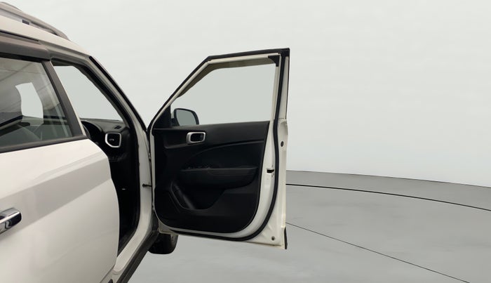 2020 Hyundai VENUE SX PLUS 1.0 TURBO DCT, Petrol, Automatic, 65,191 km, RHS Front Door